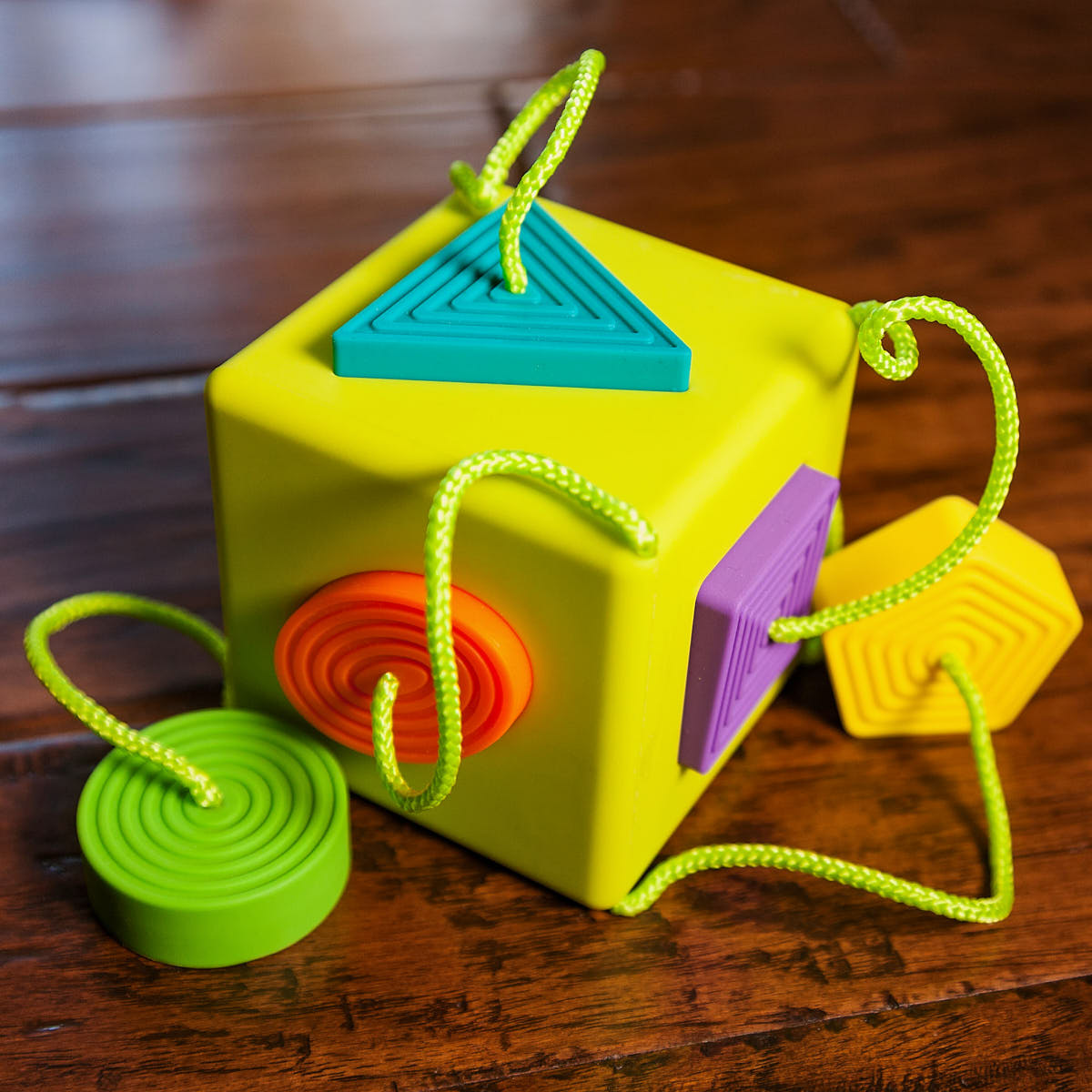 Sorter Kostka OombeeCube - Fat Brain Toys