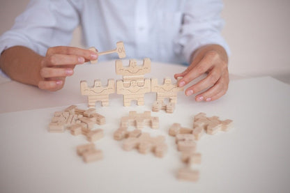 Zabawka zręcznościowa dla dzieci RÓWNOWAŻNIA drewniana Atleci 3+ Babai