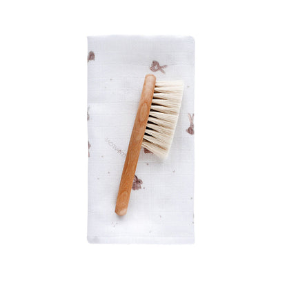 Miękka szczotka z włosia koziego z myjką - Lullalove beżowe króliczki