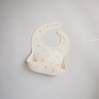 Śliniak silikonowy - Mushie Crowns