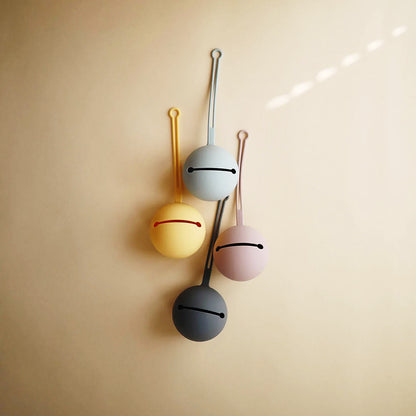 Mushie - Etui na smoczek Kula Ball Stone