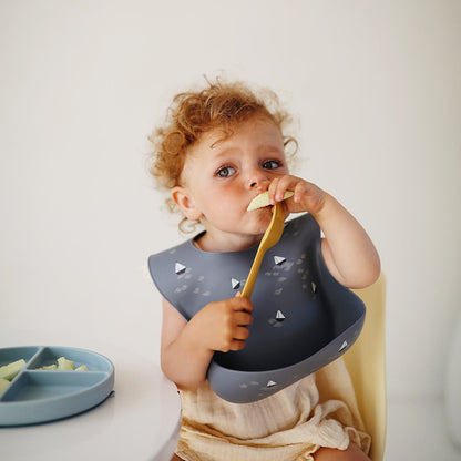 Śliniak silikonowy - Mushie Boats