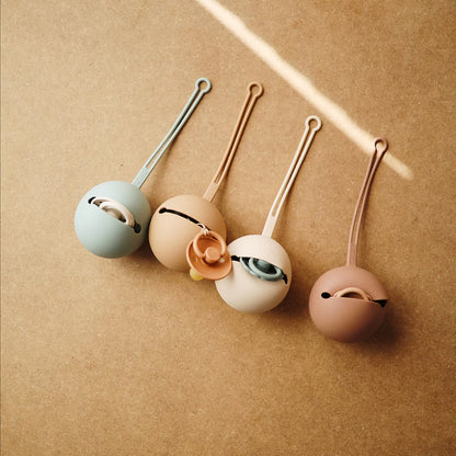 Mushie - Etui na smoczek Kula Ball Natural