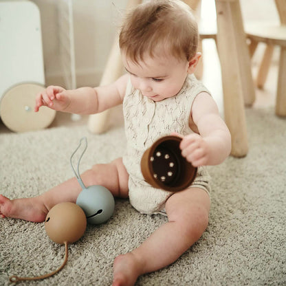 Mushie - Etui na smoczek Kula Ball Stone